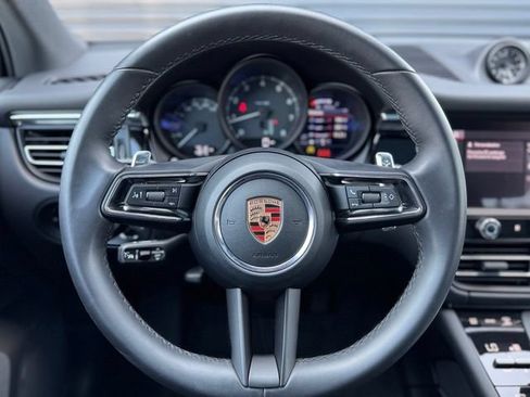 Certified 2026 Porsche Macan AWD/4WD image 20