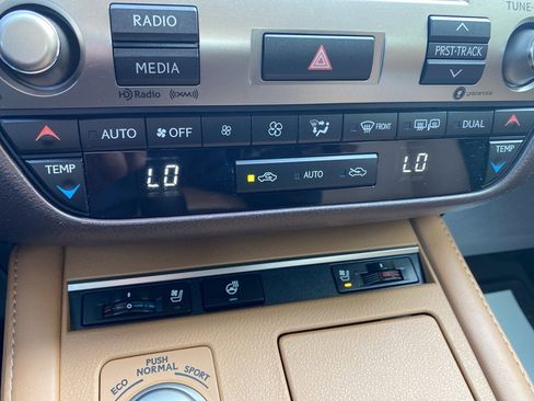 Used 2018 Lexus ES 350 w/ Premier Package image 37