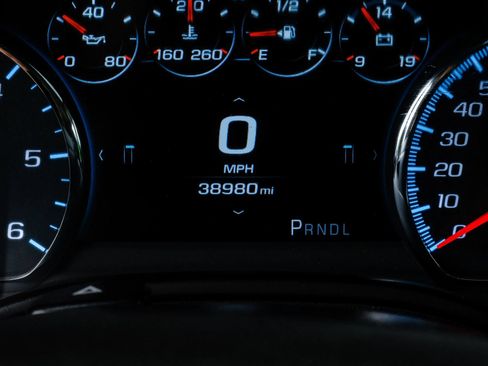 Used 2019 GMC Yukon Denali w/ Denali Ultimate Black Edition AWD/4WD image 28