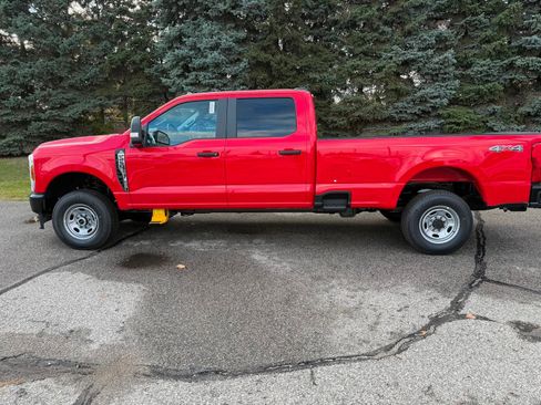 New 2026 Ford F250 XL w/ Snow Plow Prep Package image 8