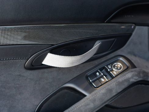 Used 2016 Porsche 911 GT3 RS RWD image 28