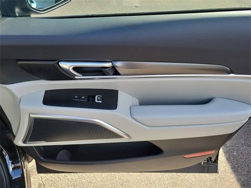 New 2025 Kia Telluride S image 10