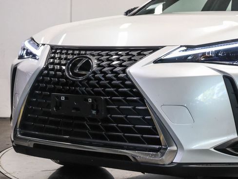 Certified 2025 Lexus UX 300h FWD w/ Accessory Package (Z2) image 8