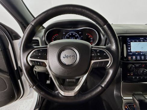 Used 2022 Jeep Grand Cherokee Limited w/ Technology Group AWD/4WD image 13