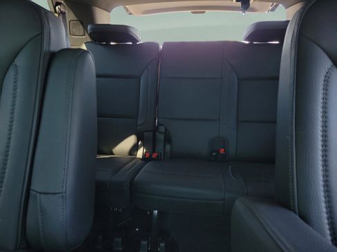 Used 2021 GMC Yukon Denali w/ Denali Premium Package image 15