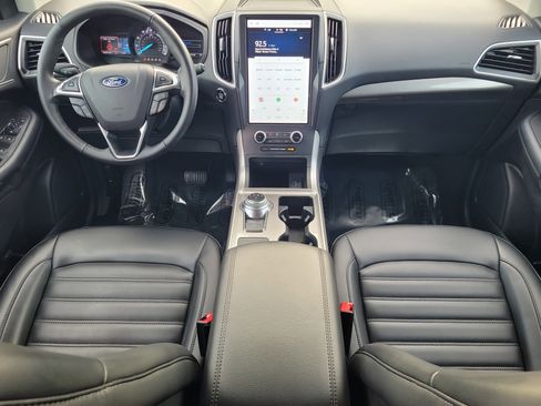 Used 2024 Ford Edge SEL image 12