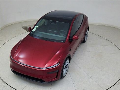 Used 2026 Tesla Model Y Long Range image 73