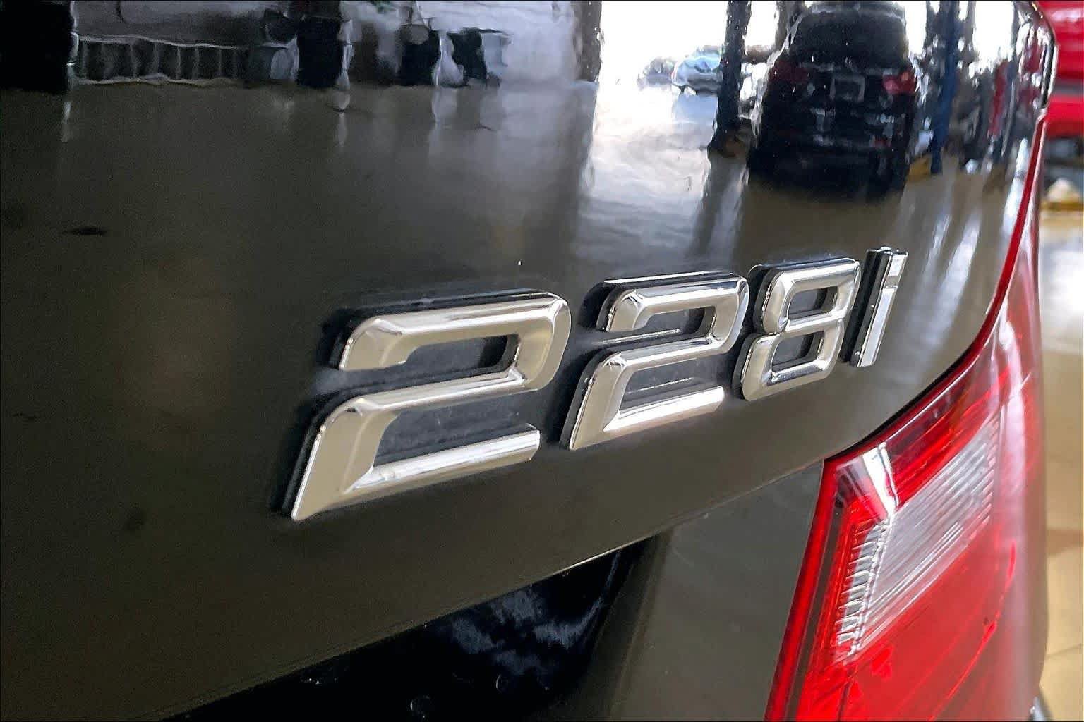 Used 2015 BMW 228i Coupe RWD image 9