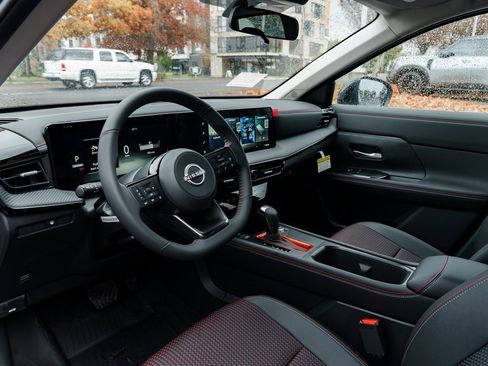 New 2026 Nissan Kicks SR w/ Cold Weather Package image 20