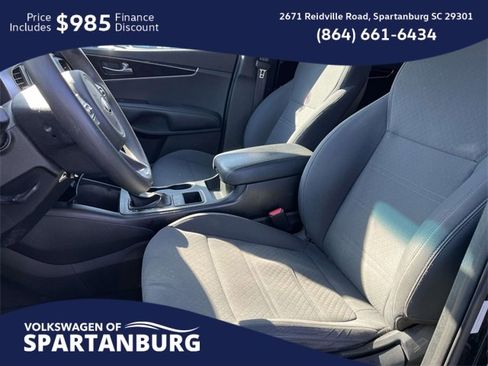 Used 2017 Kia Sorento L image 13
