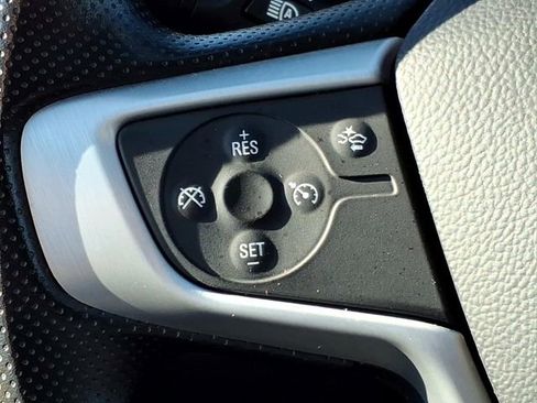 Used 2023 GMC Terrain SLE w/ Driver Convenience Package FWD image 25