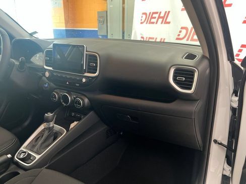 New 2026 Hyundai Venue SEL FWD image 11
