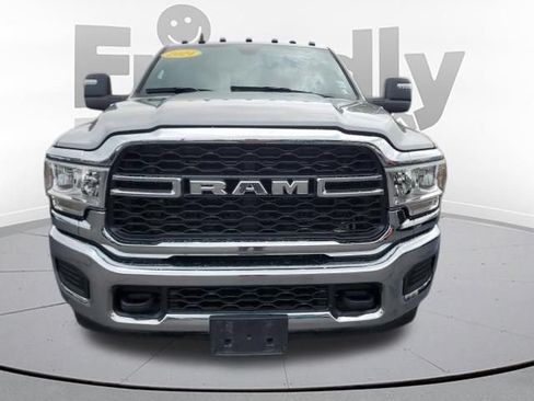 Used 2024 RAM 3500 Tradesman w/ Chrome Appearance Group AWD/4WD image 8