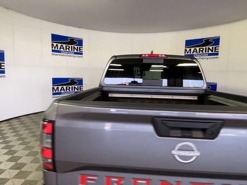 Used 2025 Nissan Frontier SL AWD/4WD image 9