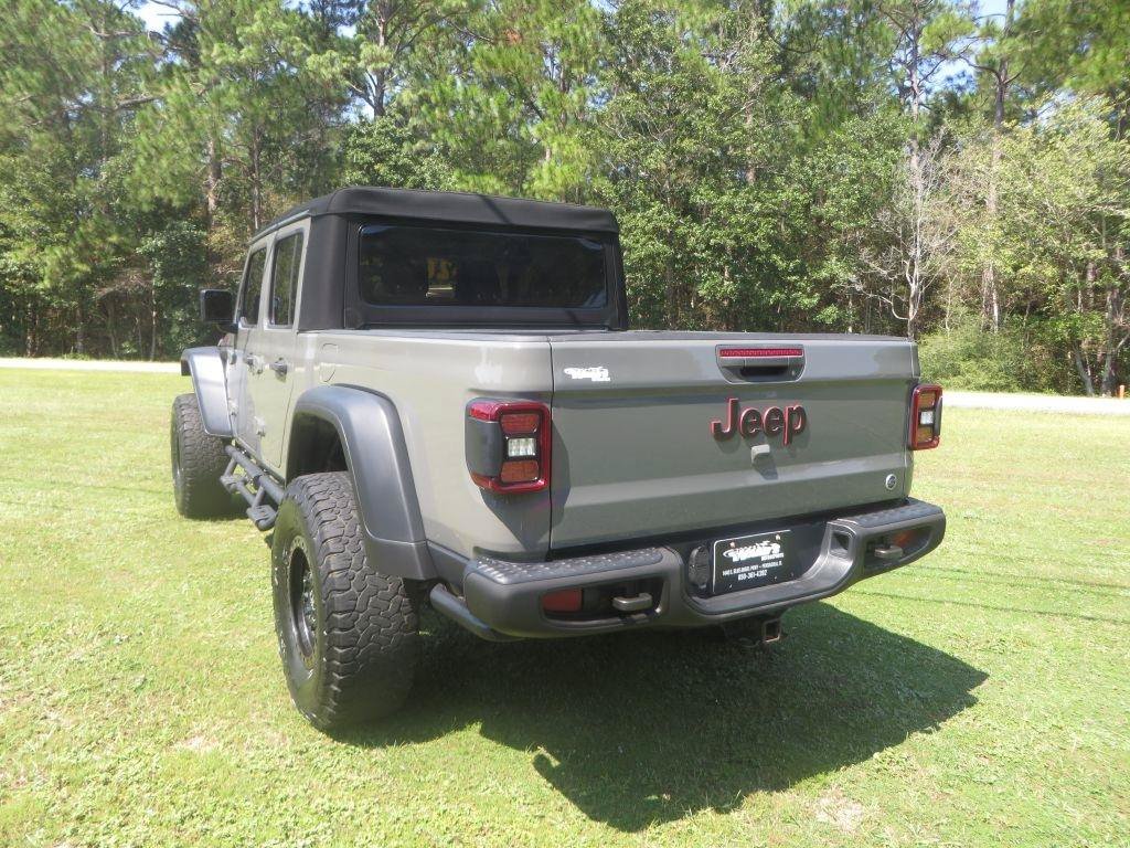 Used 2020 Jeep Gladiator Rubicon w/ Cold Weather Group AWD/4WD image 8