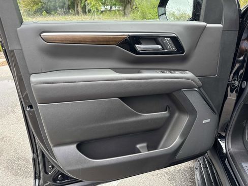 New 2026 Chevrolet Tahoe High Country w/ Sun And Tow Package AWD/4WD image 18