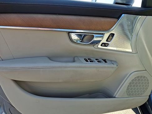 Used 2017 Volvo S90 T6 Inscription w/ Vision Package image 12