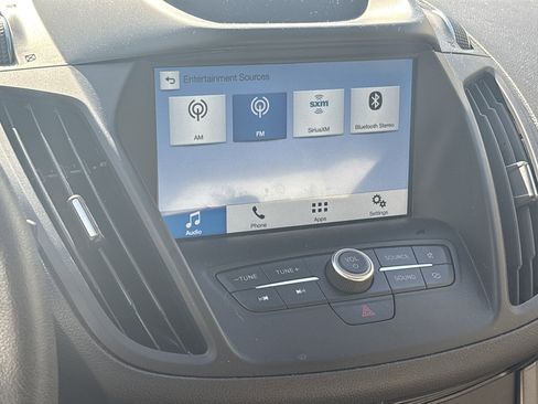 Used 2019 Ford Escape SEL image 22