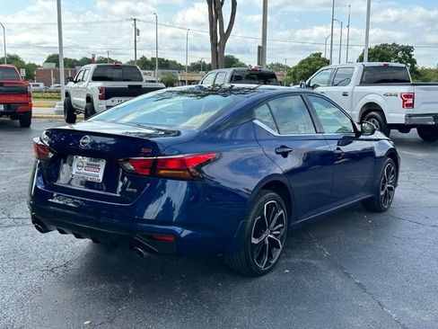 Used 2024 Nissan Altima 2.5 SR AWD/4WD image 4