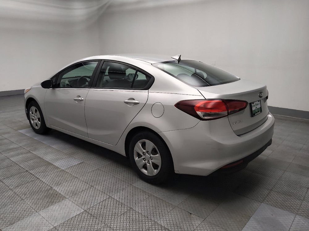 Used 2018 Kia Forte LX FWD image 3