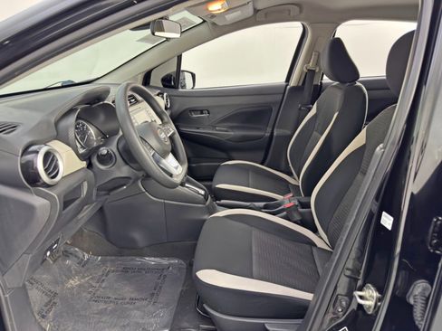 Used 2021 Nissan Versa SV image 15