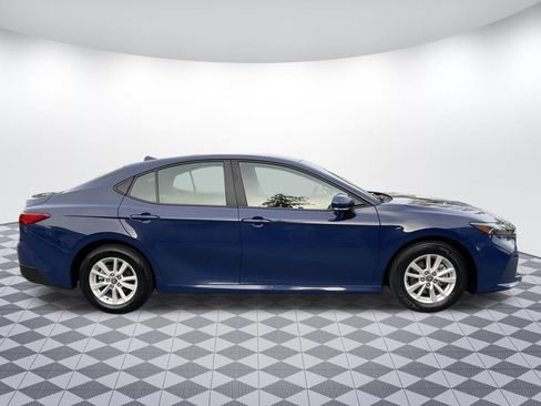 Used 2025 Toyota Camry LE image 2
