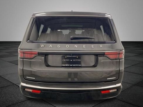 Used 2022 Jeep Wagoneer Series II w/ Premium Group I AWD/4WD image 5