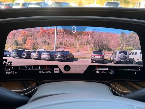 Used 2022 Cadillac Escalade Sport Platinum w/ LPO, ONYX Package image 81