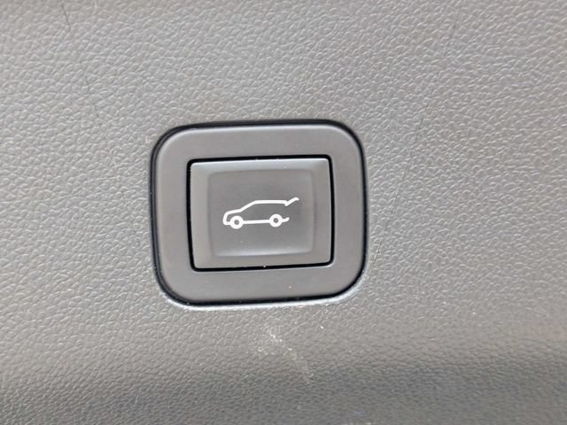 Used 2025 Chevrolet Tahoe LT AWD/4WD image 13