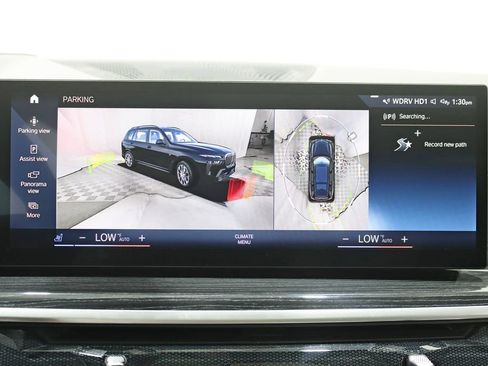 Used 2023 BMW X7 xDrive40i w/ M Sport Package AWD/4WD image 21