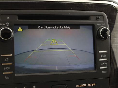 Used 2017 Buick Enclave Leather FWD image 9