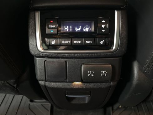 Used 2022 Subaru Ascent Limited w/ Technology Package image 39