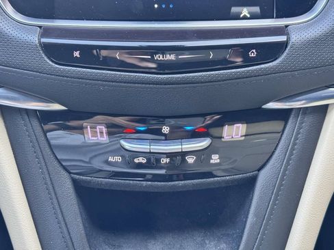 Used 2018 Cadillac XT5 FWD w/ LPO, Wheel Lock Package image 47