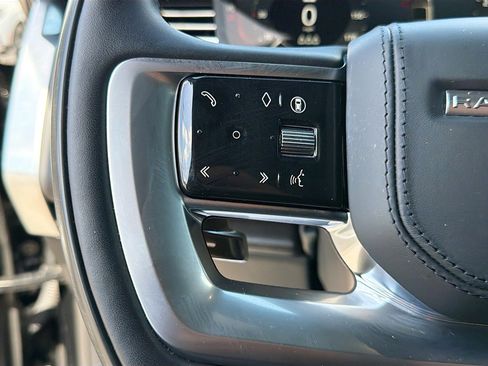 Certified 2025 Land Rover Range Rover SE AWD/4WD image 36