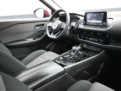 Used 2021 Nissan Rogue SV FWD image 14