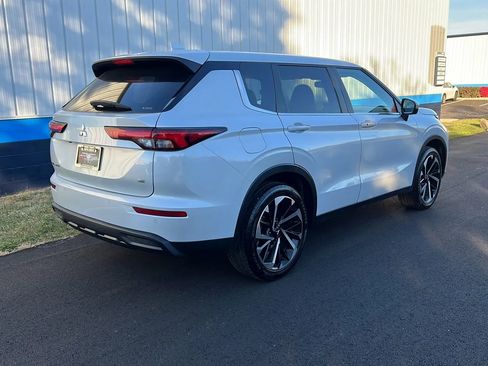 Used 2024 Mitsubishi Outlander Ralliart image 5