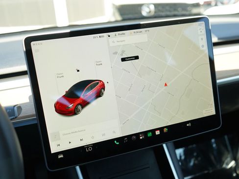 Used 2020 Tesla Model 3 Standard Range Plus RWD image 15