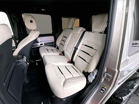 New 2026 Mercedes-Benz G 63 AMG 4MATIC image 9