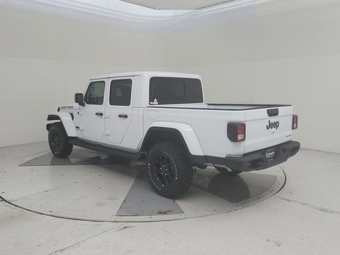 New 2025 Jeep Gladiator Sport image 6