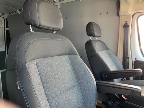Used 2021 RAM ProMaster 2500 image 18