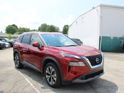 Certified 2023 Nissan Rogue SV w/ SV Premium Package AWD/4WD image 10