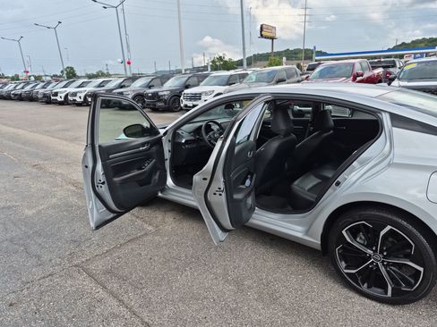 Used 2024 Nissan Altima 2.5 SR AWD/4WD image 15