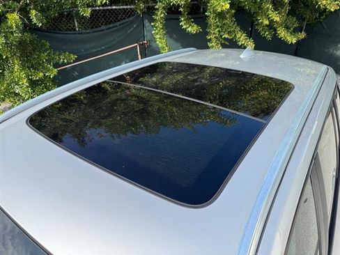 Used 2016 BMW X3 xDrive28i image 8