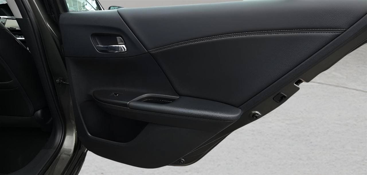 Used 2015 Honda Accord EX-L image 27
