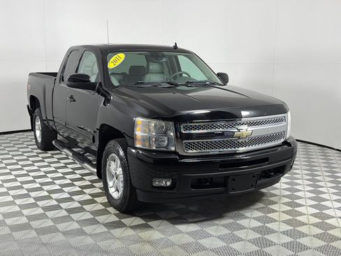 Used 2011 Chevrolet Silverado 1500 LTZ w/ LTZ Plus Package AWD/4WD image 3
