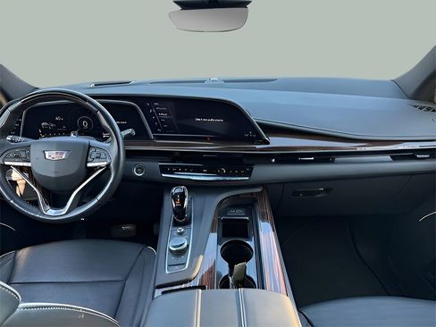 Used 2023 Cadillac Escalade ESV Premium Luxury image 13