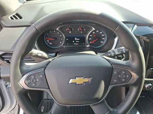 Used 2023 Chevrolet Traverse LT AWD/4WD image 19