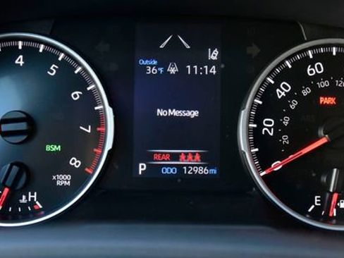 Used 2022 Toyota RAV4 XLE image 26