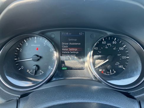 Used 2020 Nissan Rogue S w/ Special Edition Package FWD image 14