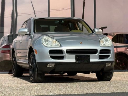 Used 2003 Porsche Cayenne S image 17